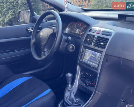 Сірий Пежо 307, об'ємом двигуна 1.4 л та пробігом 380 тис. км за 2999 $, фото 63 на Automoto.ua