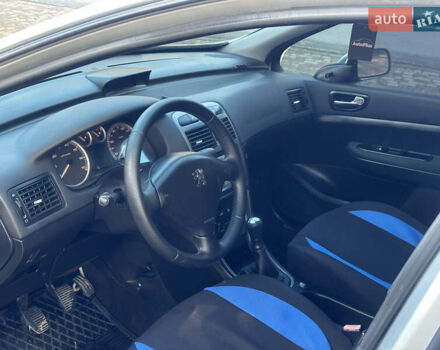Сірий Пежо 307, об'ємом двигуна 1.4 л та пробігом 380 тис. км за 2999 $, фото 56 на Automoto.ua