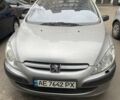 Серый Пежо 307, объемом двигателя 1.59 л и пробегом 236 тыс. км за 4000 $, фото 1 на Automoto.ua