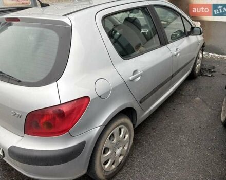 Серый Пежо 307, объемом двигателя 1.6 л и пробегом 200 тыс. км за 800 $, фото 1 на Automoto.ua