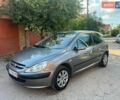 Сірий Пежо 307, об'ємом двигуна 1.6 л та пробігом 276 тис. км за 2250 $, фото 1 на Automoto.ua
