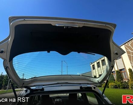 Сірий Пежо 307, об'ємом двигуна 2 л та пробігом 225 тис. км за 4200 $, фото 4 на Automoto.ua