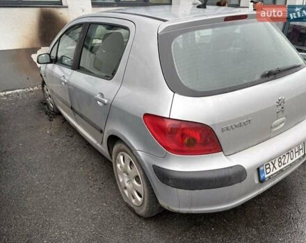 Серый Пежо 307, объемом двигателя 1.6 л и пробегом 200 тыс. км за 800 $, фото 3 на Automoto.ua