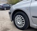 Сірий Пежо 307, об'ємом двигуна 1.6 л та пробігом 276 тис. км за 4290 $, фото 6 на Automoto.ua