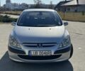 Серый Пежо 307, объемом двигателя 1.6 л и пробегом 240 тыс. км за 2557 $, фото 1 на Automoto.ua