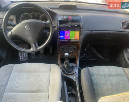 Сірий Пежо 307, об'ємом двигуна 1.4 л та пробігом 200 тис. км за 2850 $, фото 12 на Automoto.ua