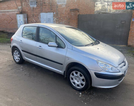 Сірий Пежо 307, об'ємом двигуна 1.4 л та пробігом 200 тис. км за 2850 $, фото 1 на Automoto.ua