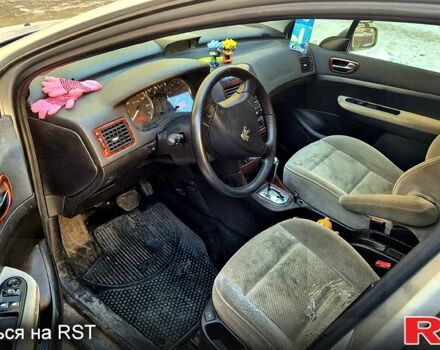 Серый Пежо 307, объемом двигателя 2 л и пробегом 0 тыс. км за 3700 $, фото 4 на Automoto.ua