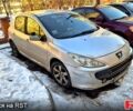 Серый Пежо 307, объемом двигателя 2 л и пробегом 0 тыс. км за 3700 $, фото 1 на Automoto.ua