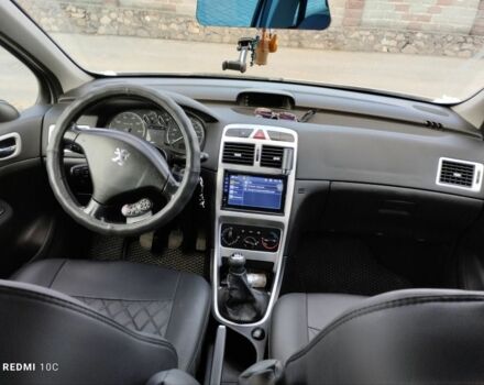Серый Пежо 307, объемом двигателя 1.4 л и пробегом 218 тыс. км за 3700 $, фото 2 на Automoto.ua