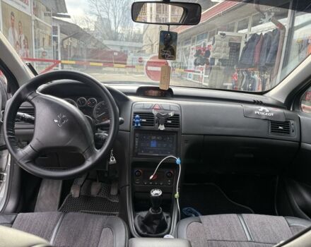 Серый Пежо 307, объемом двигателя 2 л и пробегом 180 тыс. км за 5300 $, фото 4 на Automoto.ua