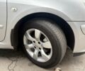 Серый Пежо 307, объемом двигателя 2 л и пробегом 180 тыс. км за 5300 $, фото 7 на Automoto.ua
