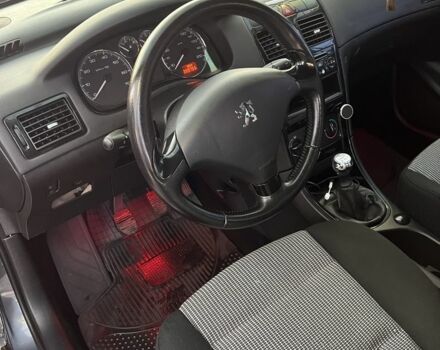 Сірий Пежо 307, об'ємом двигуна 1.6 л та пробігом 280 тис. км за 4800 $, фото 13 на Automoto.ua