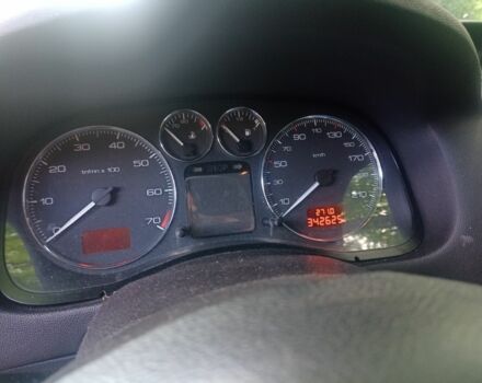 Серый Пежо 307, объемом двигателя 1.6 л и пробегом 342 тыс. км за 3200 $, фото 2 на Automoto.ua