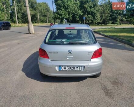 Серый Пежо 307, объемом двигателя 2 л и пробегом 233 тыс. км за 4199 $, фото 3 на Automoto.ua