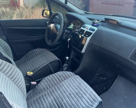 Сірий Пежо 307, об'ємом двигуна 2 л та пробігом 265 тис. км за 3500 $, фото 10 на Automoto.ua