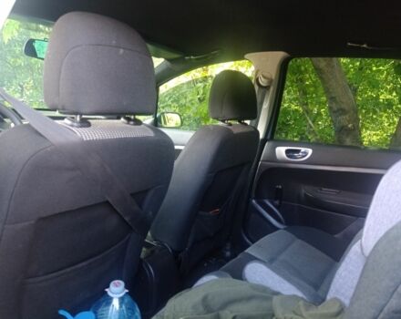 Серый Пежо 307, объемом двигателя 1.6 л и пробегом 342 тыс. км за 3200 $, фото 4 на Automoto.ua