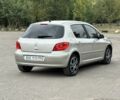 Серый Пежо 307, объемом двигателя 2 л и пробегом 226 тыс. км за 3999 $, фото 3 на Automoto.ua