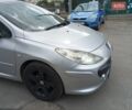 Серый Пежо 307, объемом двигателя 2 л и пробегом 209 тыс. км за 5600 $, фото 1 на Automoto.ua