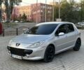 Сірий Пежо 307, об'ємом двигуна 2 л та пробігом 265 тис. км за 3500 $, фото 4 на Automoto.ua