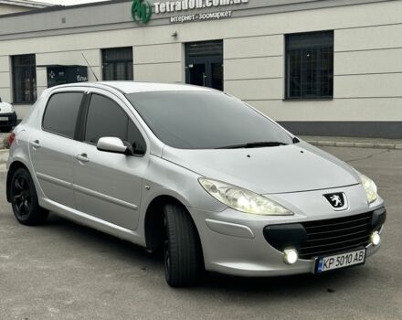 Сірий Пежо 307, об'ємом двигуна 2 л та пробігом 265 тис. км за 3500 $, фото 1 на Automoto.ua