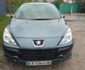 Серый Пежо 307, объемом двигателя 1.4 л и пробегом 162 тыс. км за 4500 $, фото 1 на Automoto.ua