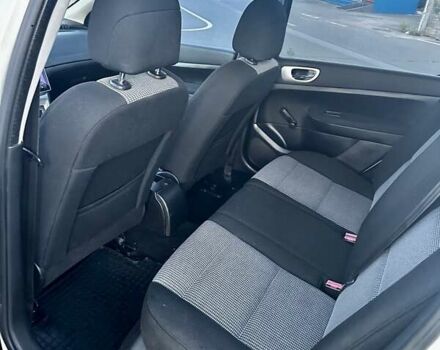 Сірий Пежо 307, об'ємом двигуна 1.59 л та пробігом 164 тис. км за 5250 $, фото 17 на Automoto.ua