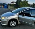 Сірий Пежо 307, об'ємом двигуна 1.59 л та пробігом 164 тис. км за 5250 $, фото 3 на Automoto.ua