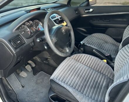 Сірий Пежо 307, об'ємом двигуна 2 л та пробігом 265 тис. км за 3500 $, фото 9 на Automoto.ua