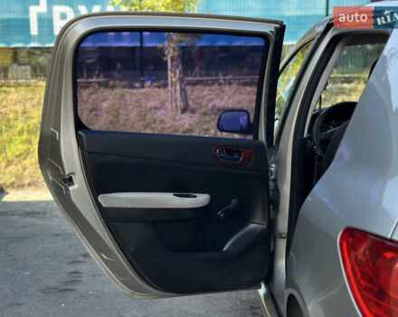 Сірий Пежо 307, об'ємом двигуна 2 л та пробігом 210 тис. км за 4500 $, фото 49 на Automoto.ua