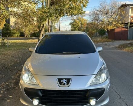 Сірий Пежо 307, об'ємом двигуна 2 л та пробігом 265 тис. км за 3500 $, фото 8 на Automoto.ua