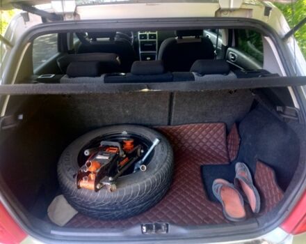 Серый Пежо 307, объемом двигателя 1.6 л и пробегом 342 тыс. км за 3200 $, фото 8 на Automoto.ua