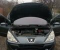 Серый Пежо 307, объемом двигателя 1.6 л и пробегом 240 тыс. км за 4500 $, фото 14 на Automoto.ua