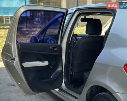 Сірий Пежо 307, об'ємом двигуна 2 л та пробігом 210 тис. км за 4500 $, фото 48 на Automoto.ua