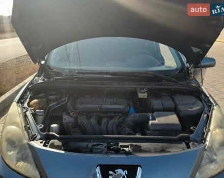 Сірий Пежо 307, об'ємом двигуна 2 л та пробігом 185 тис. км за 4100 $, фото 5 на Automoto.ua