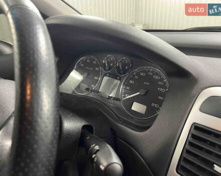 Серый Пежо 307, объемом двигателя 2 л и пробегом 235 тыс. км за 3555 $, фото 6 на Automoto.ua