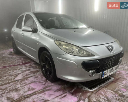 Серый Пежо 307, объемом двигателя 2 л и пробегом 235 тыс. км за 3555 $, фото 1 на Automoto.ua