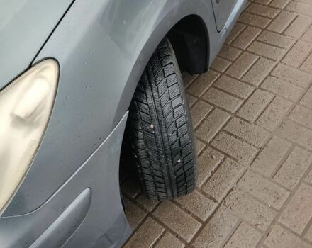 Серый Пежо 307, объемом двигателя 1.6 л и пробегом 300 тыс. км за 3400 $, фото 6 на Automoto.ua