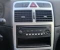 Серый Пежо 307, объемом двигателя 2 л и пробегом 280 тыс. км за 2400 $, фото 1 на Automoto.ua