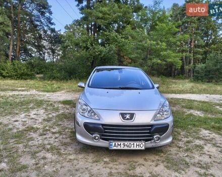 Серый Пежо 307, объемом двигателя 2 л и пробегом 185 тыс. км за 4400 $, фото 5 на Automoto.ua