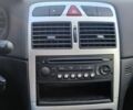 Серый Пежо 307, объемом двигателя 2 л и пробегом 280 тыс. км за 3000 $, фото 1 на Automoto.ua