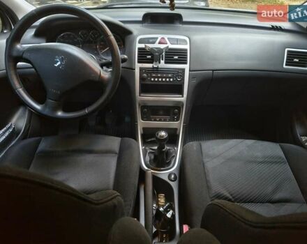 Серый Пежо 307, объемом двигателя 2 л и пробегом 185 тыс. км за 4400 $, фото 22 на Automoto.ua