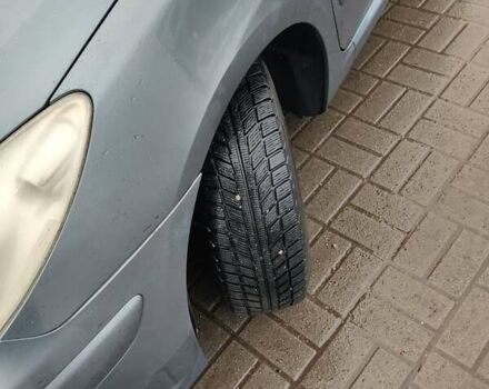 Серый Пежо 307, объемом двигателя 1.6 л и пробегом 300 тыс. км за 3400 $, фото 5 на Automoto.ua