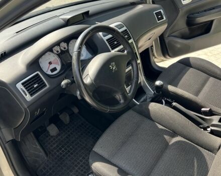 Серый Пежо 307, объемом двигателя 1.6 л и пробегом 208 тыс. км за 3900 $, фото 14 на Automoto.ua