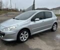 Серый Пежо 307, объемом двигателя 2 л и пробегом 220 тыс. км за 4900 $, фото 1 на Automoto.ua