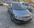 Серый Пежо 307, объемом двигателя 1.4 л и пробегом 230 тыс. км за 2000 $, фото 1 на Automoto.ua
