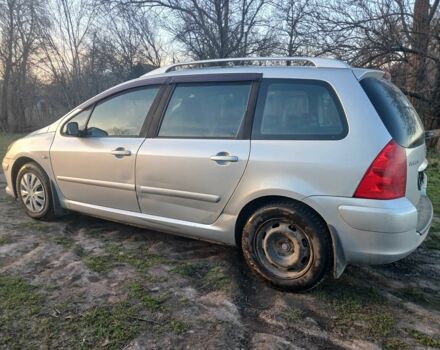 Серый Пежо 307, объемом двигателя 2 л и пробегом 200 тыс. км за 4100 $, фото 4 на Automoto.ua