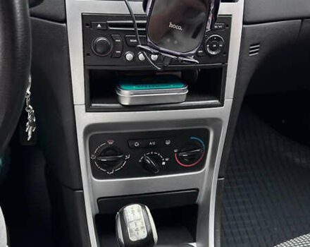 Сірий Пежо 307, об'ємом двигуна 1.6 л та пробігом 219 тис. км за 4100 $, фото 28 на Automoto.ua