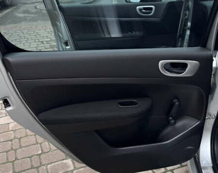 Сірий Пежо 307, об'ємом двигуна 1.6 л та пробігом 219 тис. км за 4100 $, фото 15 на Automoto.ua