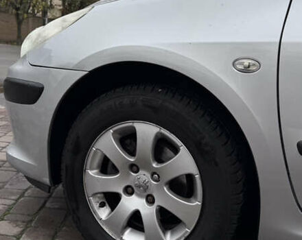 Сірий Пежо 307, об'ємом двигуна 1.6 л та пробігом 219 тис. км за 4100 $, фото 14 на Automoto.ua